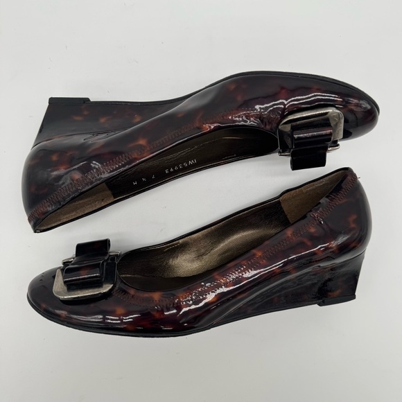 Stuart Weitzman Tortoise Shell Patent Leather Wedge Heel Size 7.5 M - Picture 8 of 12